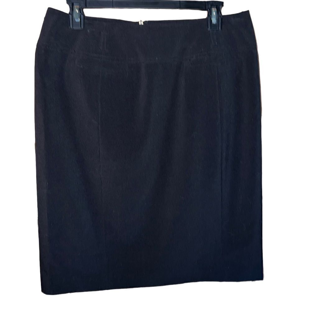 Focus 2009 Petite‎ straight black skirt fully lined size 10P
